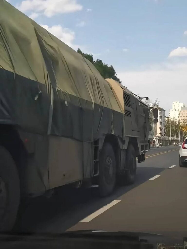 HQ-29 launcher on the road