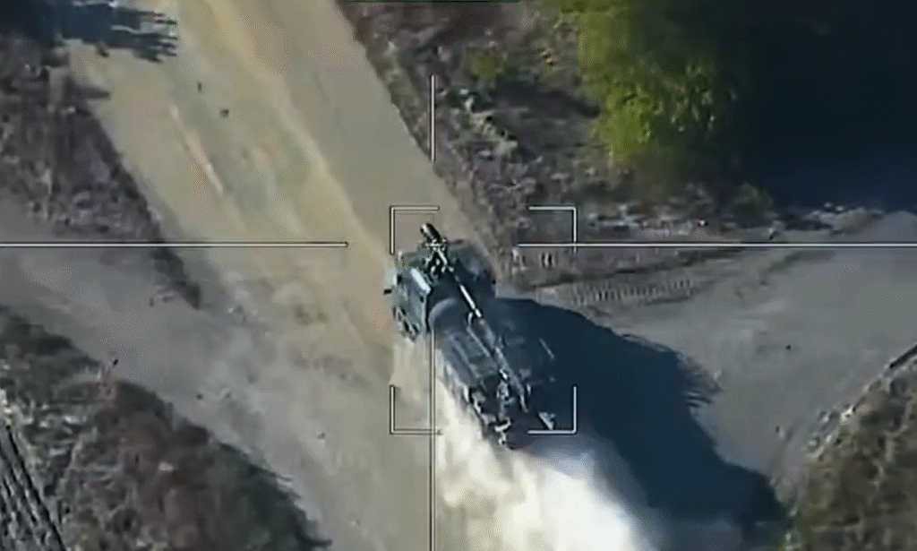 Lancet kamikaze drone striking a 2S22 Bogdana self-propelled artillery gun during a counter-battery operation.